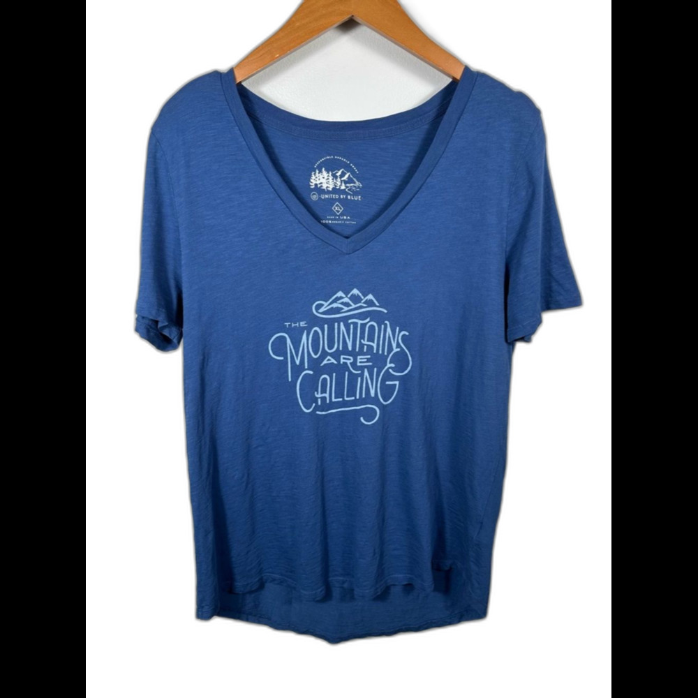 United By Blue Navy V-Neck White Mountains Are Calling Graphic Tee Size XL Chic